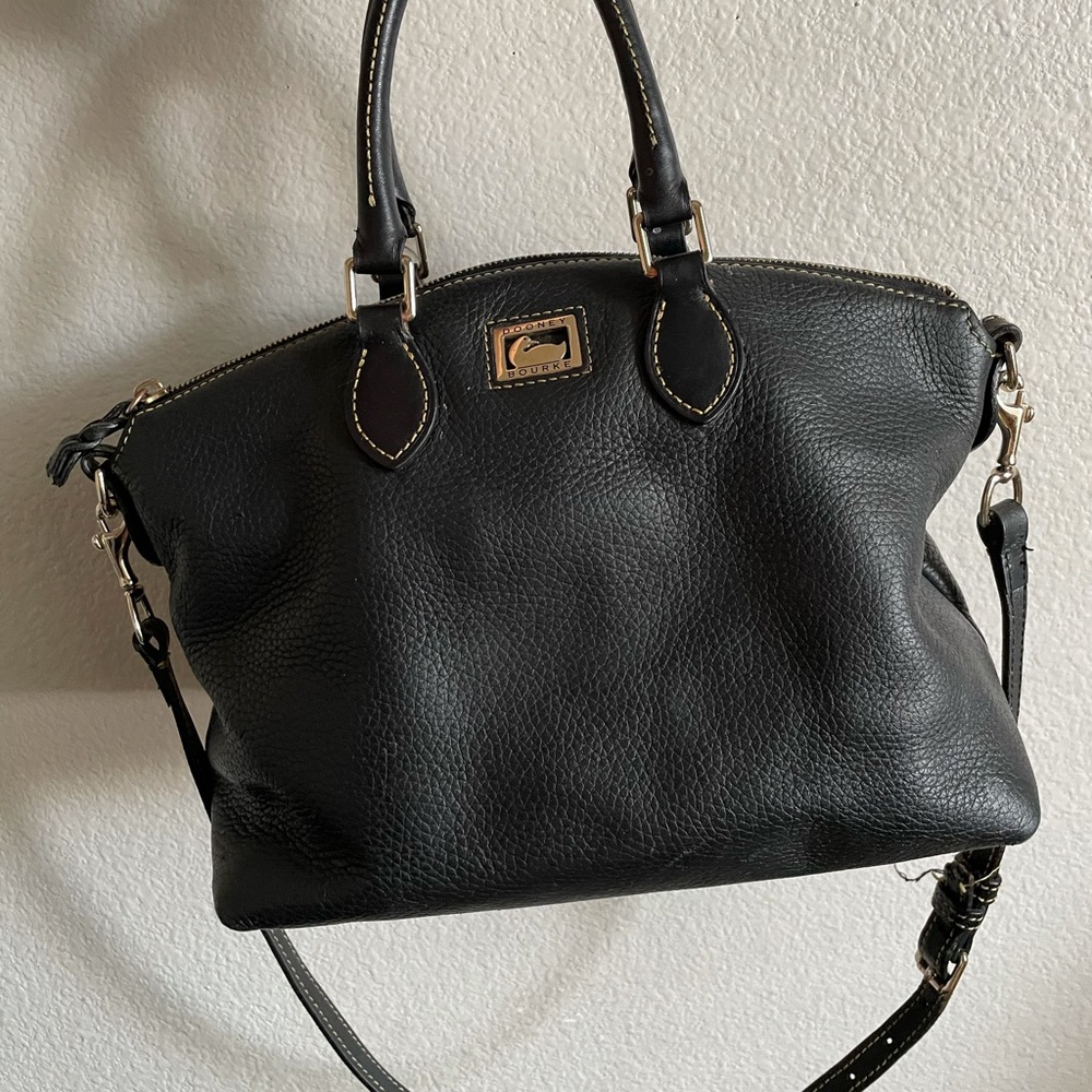 Dooney and Bourne Black adjustable shoulder bag